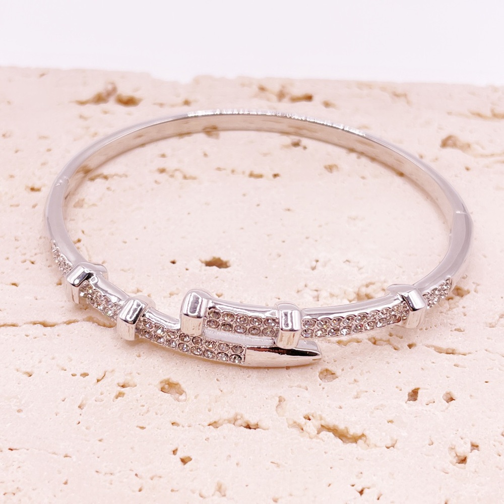 Elegant Silver Bangle Bracelet